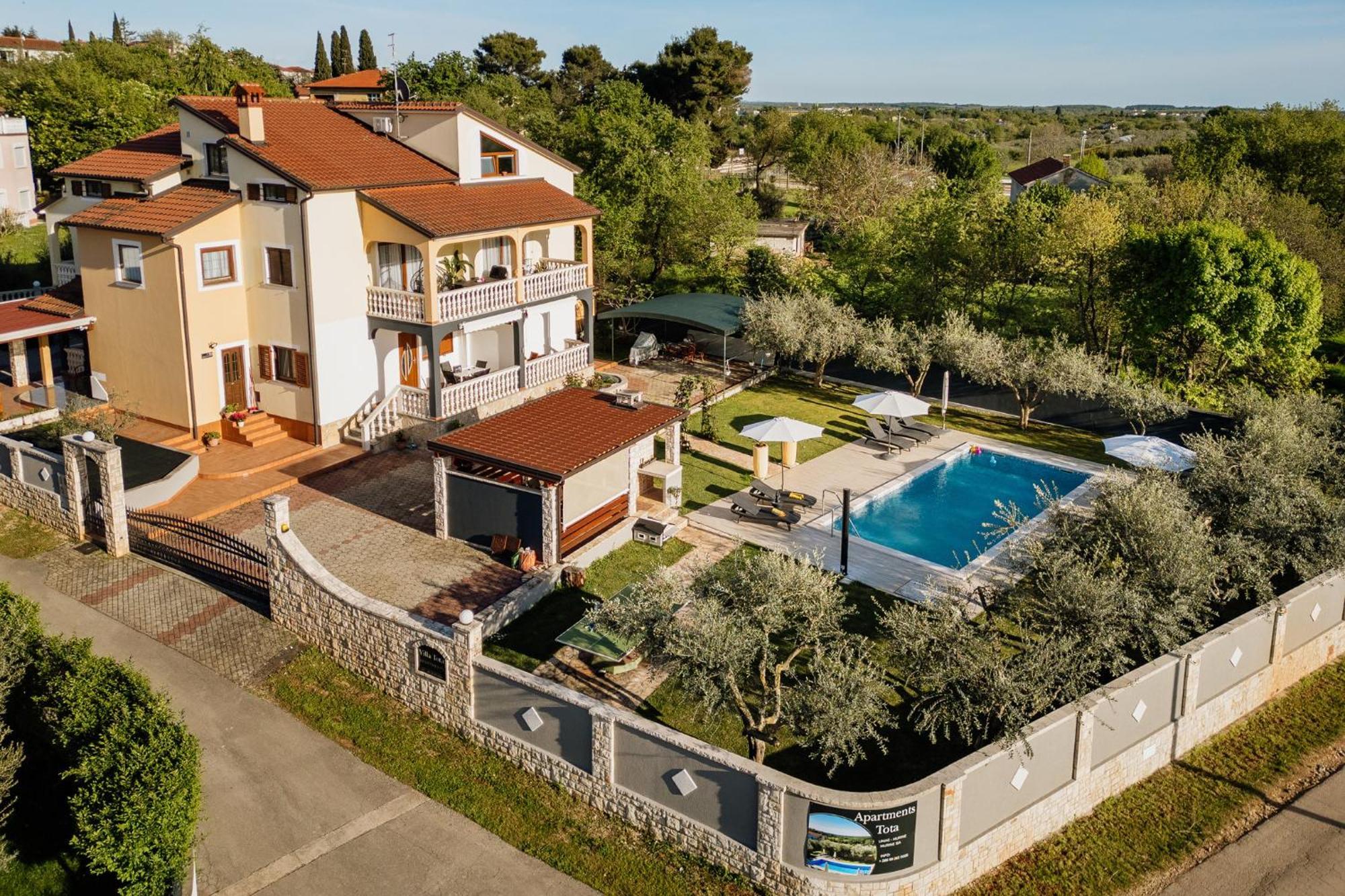 Villatota Apartmán *